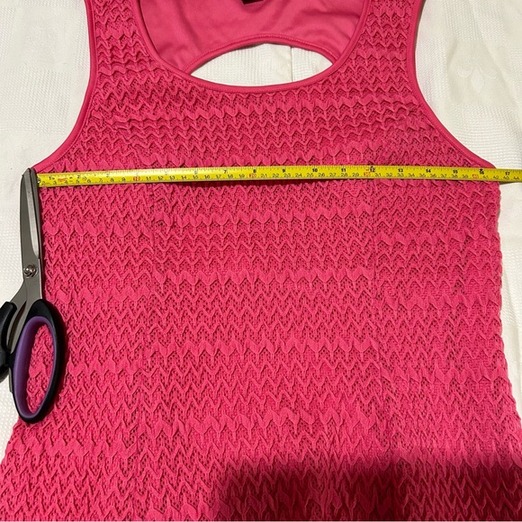 Suzy Shier sleeveless A line dress with pleats. Barbie Pink. - Picture 5 of 8